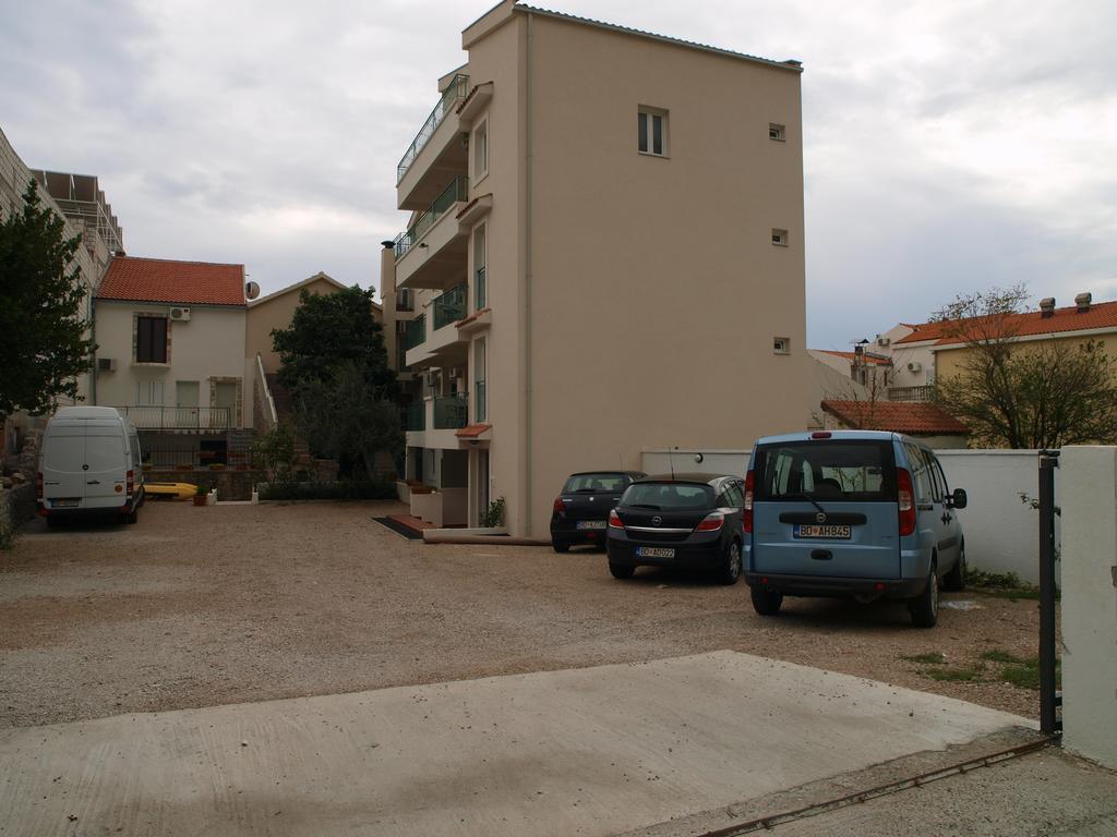 Petrovac Apartments Obala Dragovic מראה חיצוני תמונה