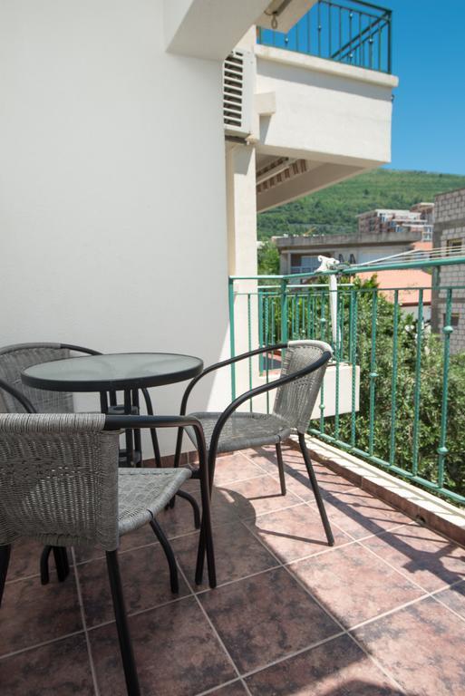 Petrovac Apartments Obala Dragovic מראה חיצוני תמונה