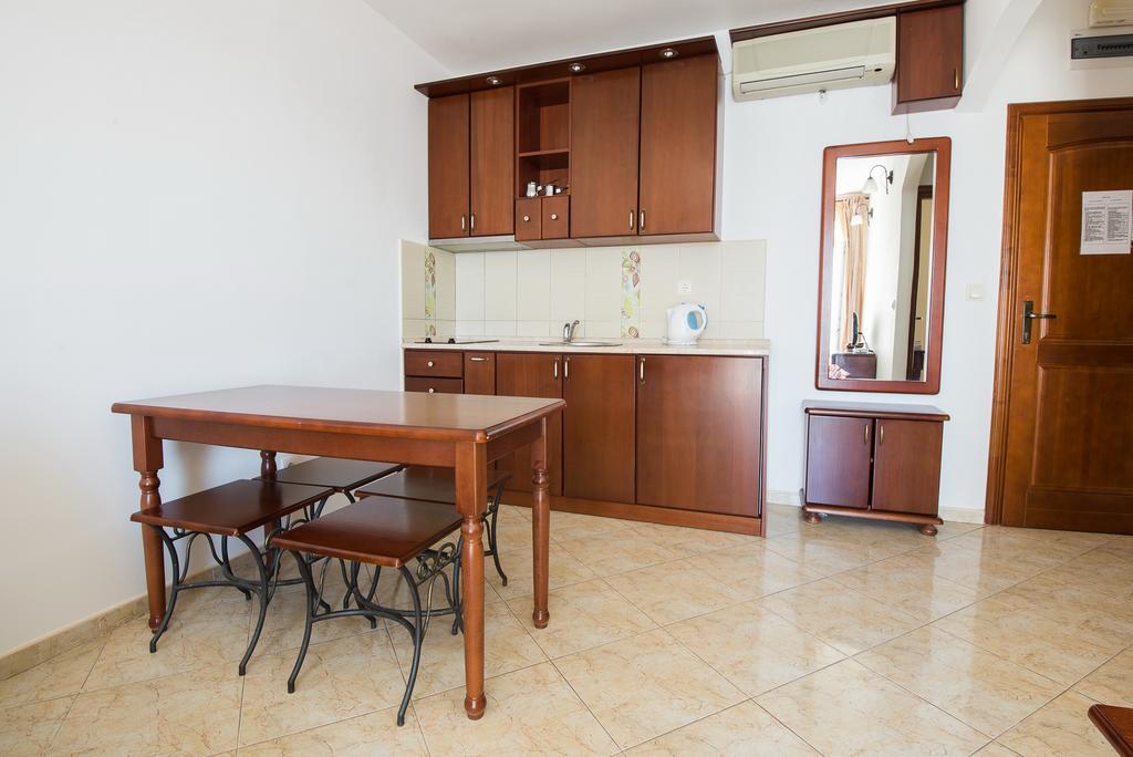 Petrovac Apartments Obala Dragovic מראה חיצוני תמונה