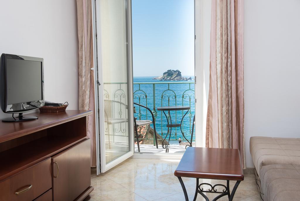 Petrovac Apartments Obala Dragovic מראה חיצוני תמונה