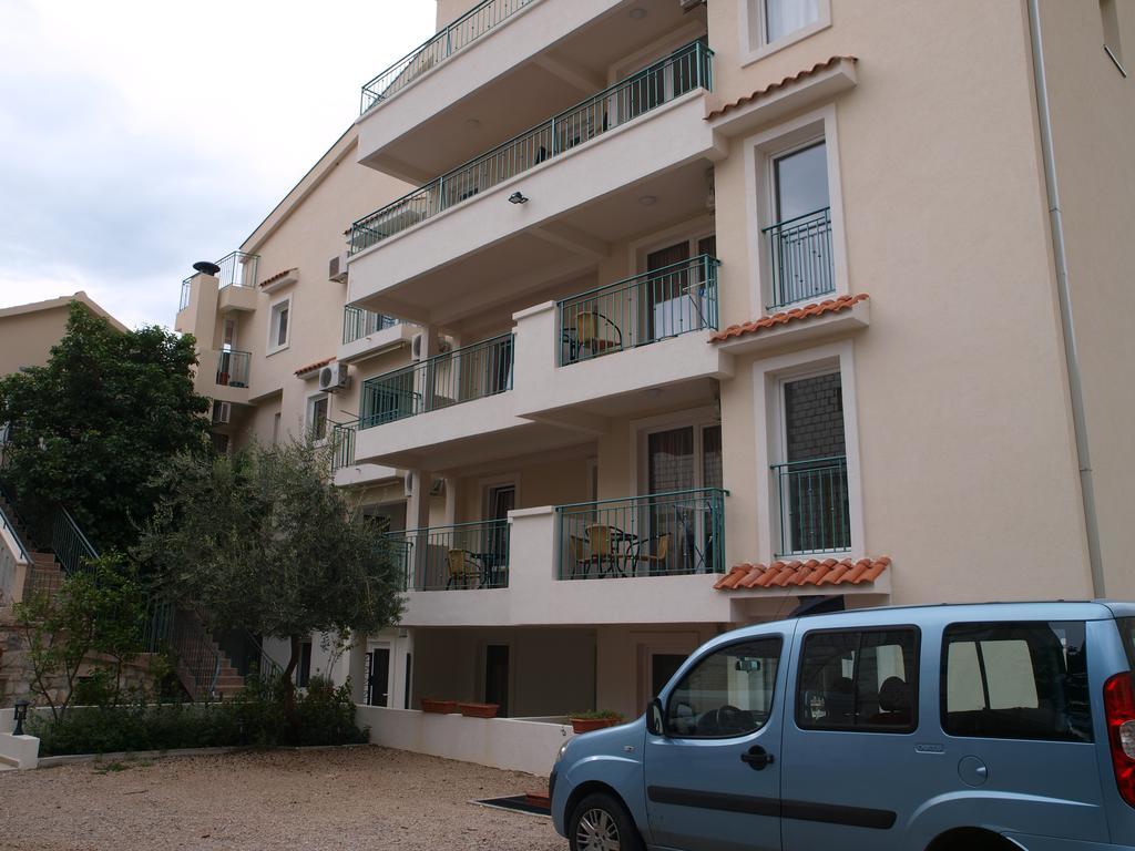 Petrovac Apartments Obala Dragovic מראה חיצוני תמונה
